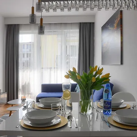 アパート Riviera Z Widokiem Na Morze Ustronie Nadmorski Luksus ウストロニエ・モルスキエ